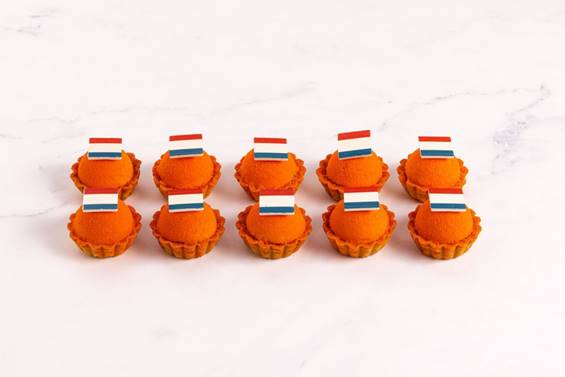 Luxe Oranje Petit Fours (10 Stuks)